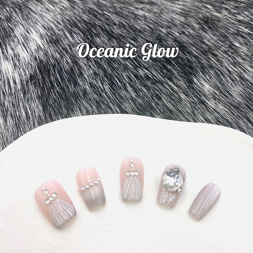 Oceanic Glow | AT YOUR FINGERTIPS